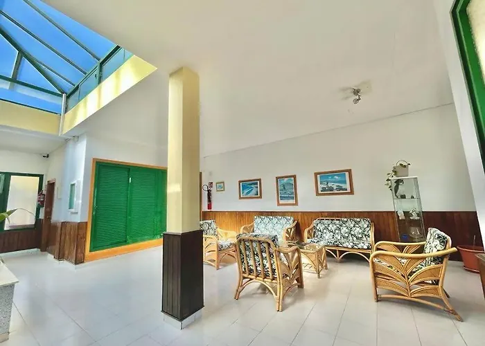 Casa Relu - Urbanizacion Torres Del Castillo