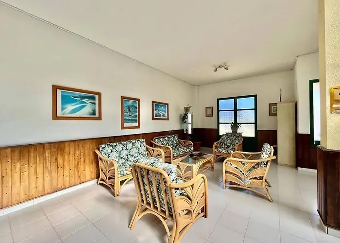 Casa Relu - Urbanizacion Torres Del Castillo アパート